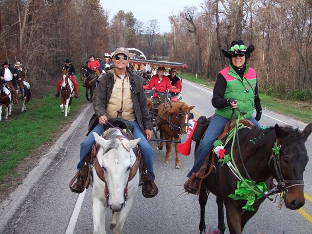 MCTRA-Christmas-Ride-12-10-2011-018.JPG