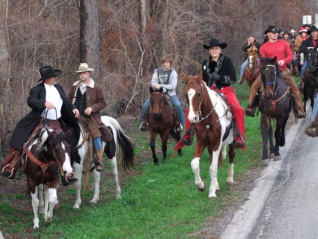 MCTRA-Christmas-Ride-12-10-2011-019.JPG
