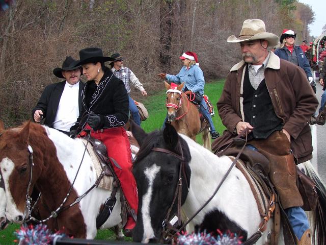 MCTRA-Christmas-Ride-12-10-2011-020.JPG