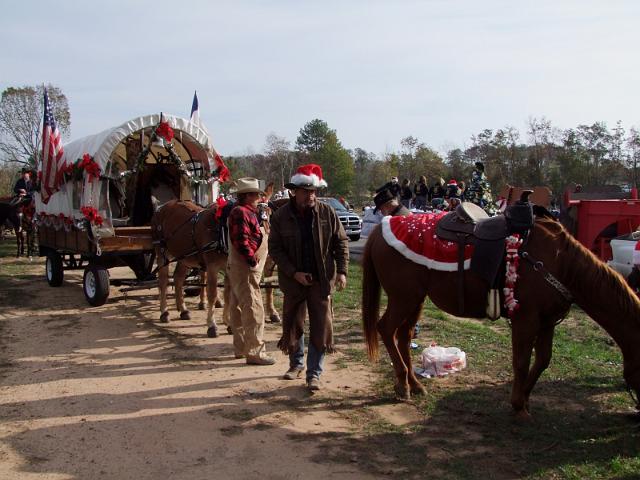 MCTRA-Christmas-Ride-12-10-2011-040.JPG