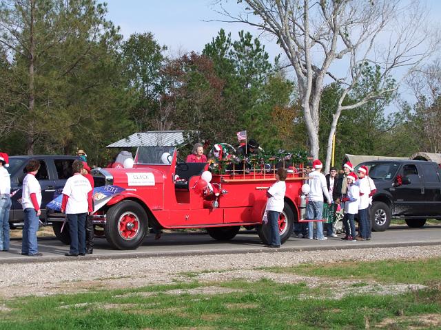 MCTRA-Christmas-Ride-12-10-2011-054.JPG