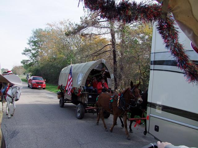 MCTRA-Christmas-Ride-12-10-2011-092.JPG
