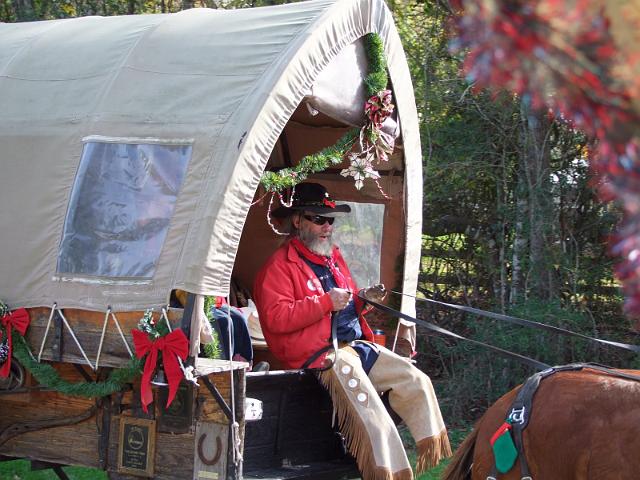 MCTRA-Christmas-Ride-12-10-2011-093.JPG